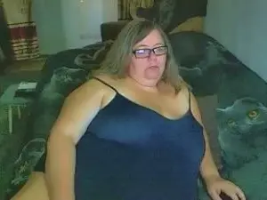 Tvikssweetco  live sex cam