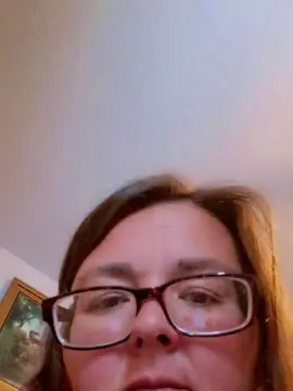 Hornyslut666  live sex cam