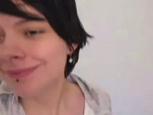 JoslynJustus  live sex cam
