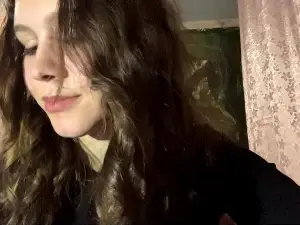 LeishaGrueber  live sex cam