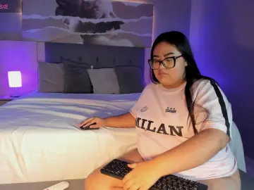 Lucia_Carter  live sex cam
