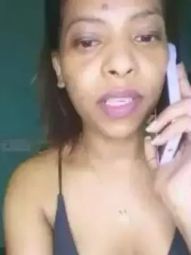 Priyaslay  live sex cam
