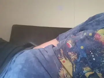 Shyredhead26  live sex cam