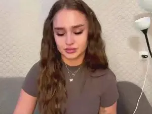 HermilaKneller  live sex cam