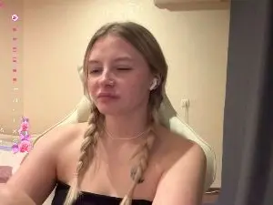 BlazingBlonde  live sex cam