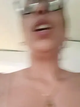 Negritatraviesa  live sex cam