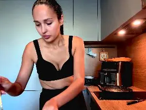 GerthaLev  live sex cam