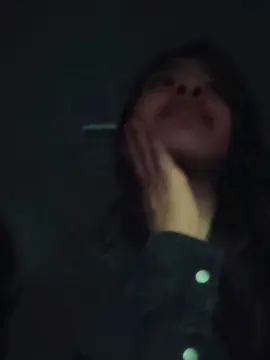 Diva81  live sex cam