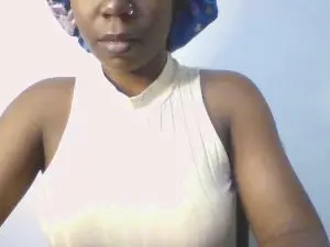 Tinah_xxx  live sex cam