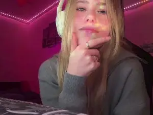 ReikoStamnos  live sex cam