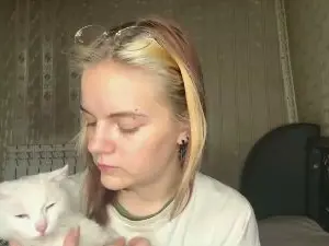 KaroleJemmings  live sex cam