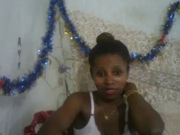 Leyannah  live sex cam