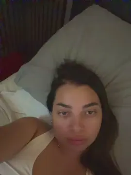 MIADOLCE27  live sex cam