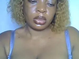 PwetyGoddess  live sex cam