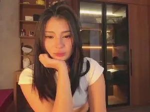 YuJina_Meow  live sex cam
