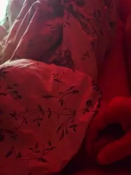 Geilmilfjee  live sex cam