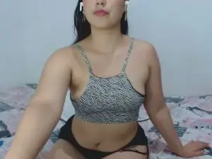 Georgina44  live sex cam