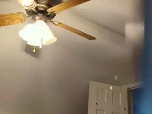 Kellicustoms  live sex cam