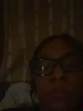 Turealmamichula  live sex cam