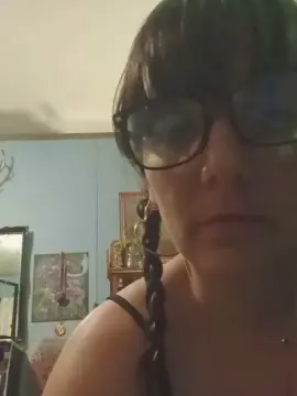 Nikki_N_daBONE  live sex cam