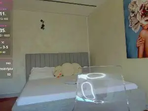 SelenaReeves  live sex cam