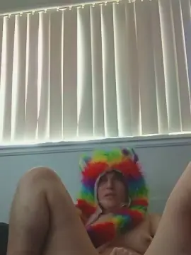 SarahBouclair  live sex cam