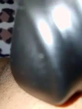 Nunzia6  live sex cam