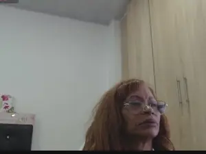 BustyXMilf  live sex cam