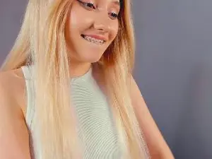 Dreamira  live sex cam