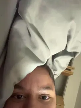 Sneakyfreaky  live sex cam