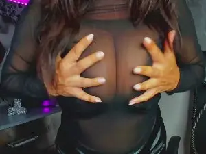 Helen_Wild  live sex cam