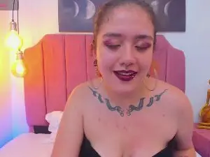 NiaStark  live sex cam
