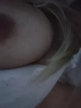 Sexyamorfrenchy  live sex cam