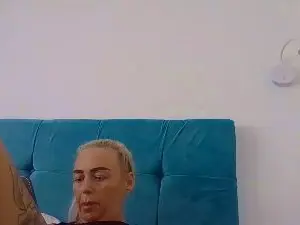 Cherry_xo  live sex cam