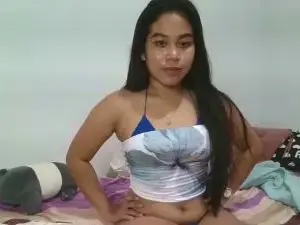 PolyQween  live sex cam