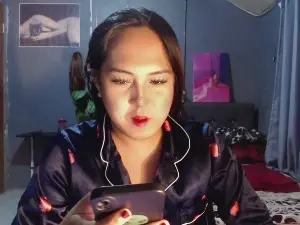 Ursweetpinayxxx  live sex cam