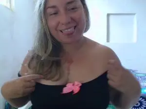 Hannahevans  live sex cam