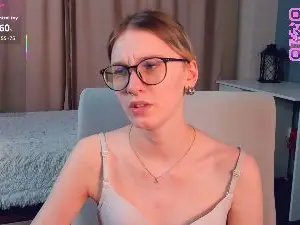 DiamondBridgham  live sex cam