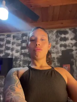 JulietaBass  live sex cam