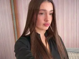 LydaDecoux  live sex cam