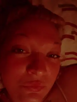 Roly48  live sex cam