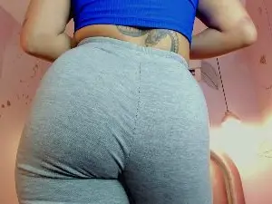 MelanieRoux  live sex cam