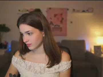 Kissiecat  live sex cam