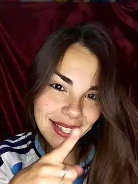 Desiree025  live sex cam