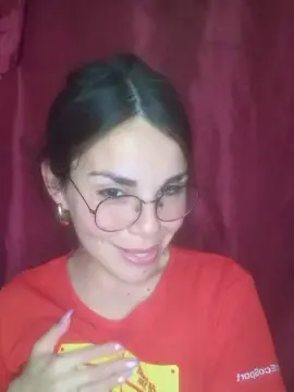 Desiree025  live sex cam