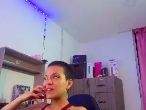 Malikaxnoor  live sex cam