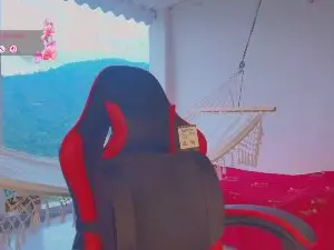 Samanthahut1  live sex cam