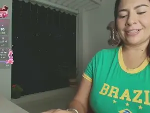 Samanthahut1  live sex cam
