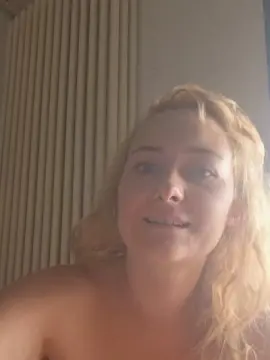 Foxygame  live sex cam