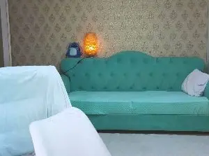 Henny_c4  live sex cam